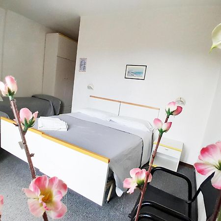 Hotel Berlino Cattolica Szoba fotó
