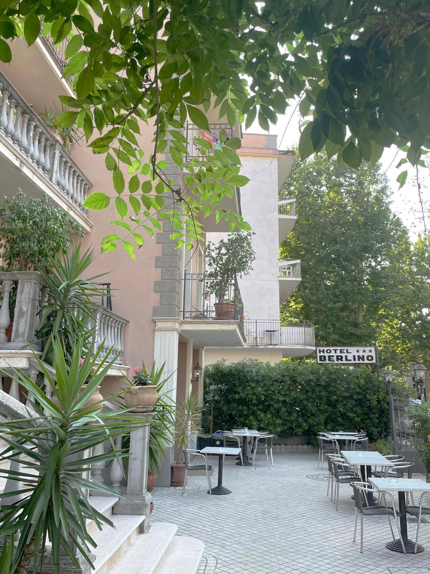 Hotel Berlino Cattolica Kültér fotó